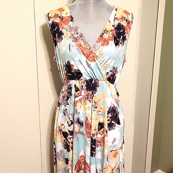 Coco and Main Floral High Low dress - Picture 2 of 8